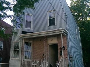 105 S 8th St, Newark, NJ 07107