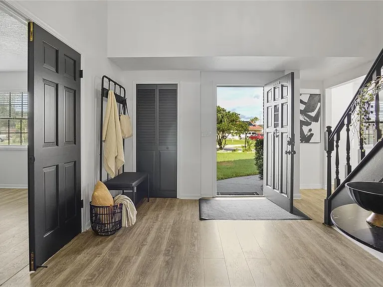 2540 Albany Dr — Photo 13