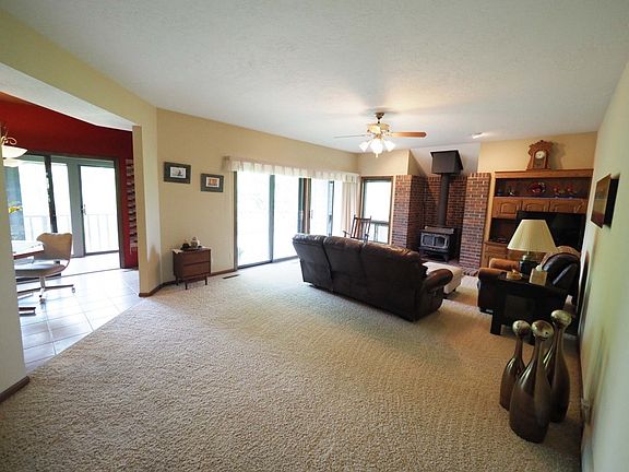 2nd image of 4611 Saddle Ln