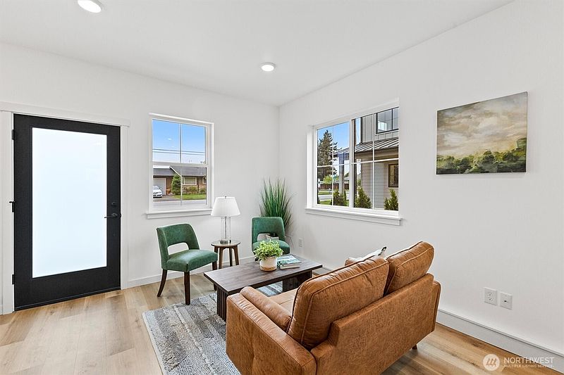 5th image of 303 S 17th Street