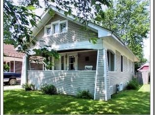 635 Hinman St, Aurora, IL 60505