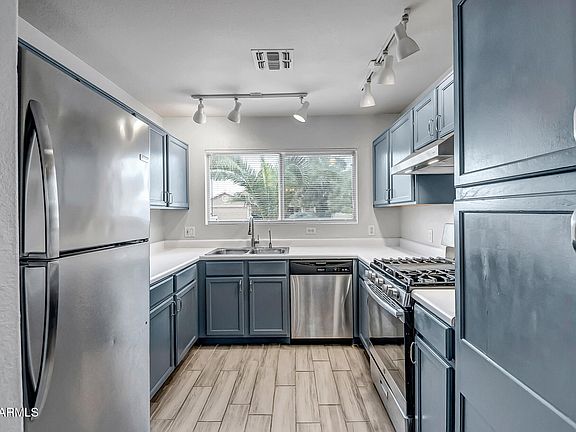 5th image of 16230 W SHERMAN Street