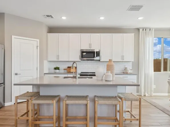7449 W Nicolet Avenue, Glendale, AZ 85303