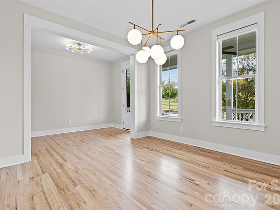 3rd image of 664 Bluff Loop Rd #202