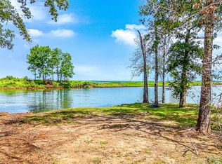 56 Shiloh Rd, Streetman, TX 75859