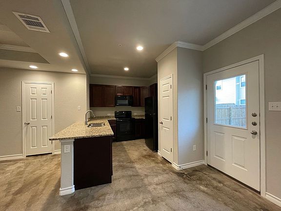 3rd image of 16914 Showdown Path #2