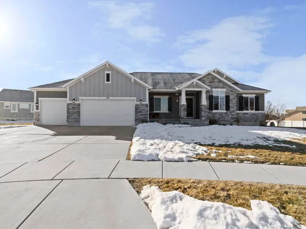 397 W Spring Flower Cir, Kaysville, UT 84037
