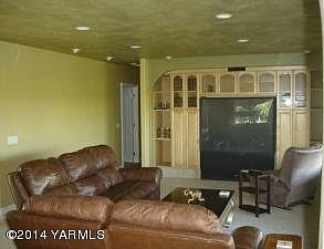 2nd image of 7708 Yakima Valley Hwy