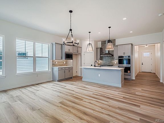 7th image of this home