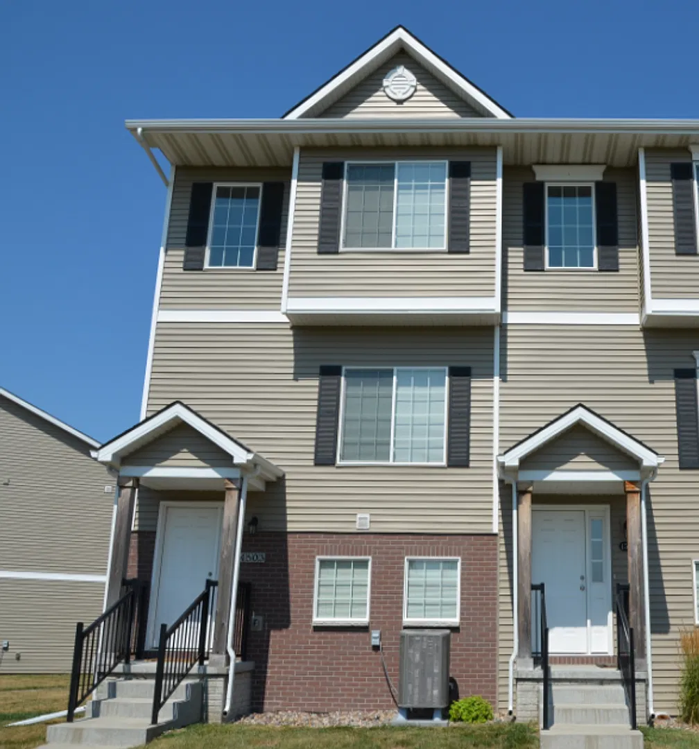 3 Bedroom Ankeny Townhome Available December 15, 2026! — Photo 1