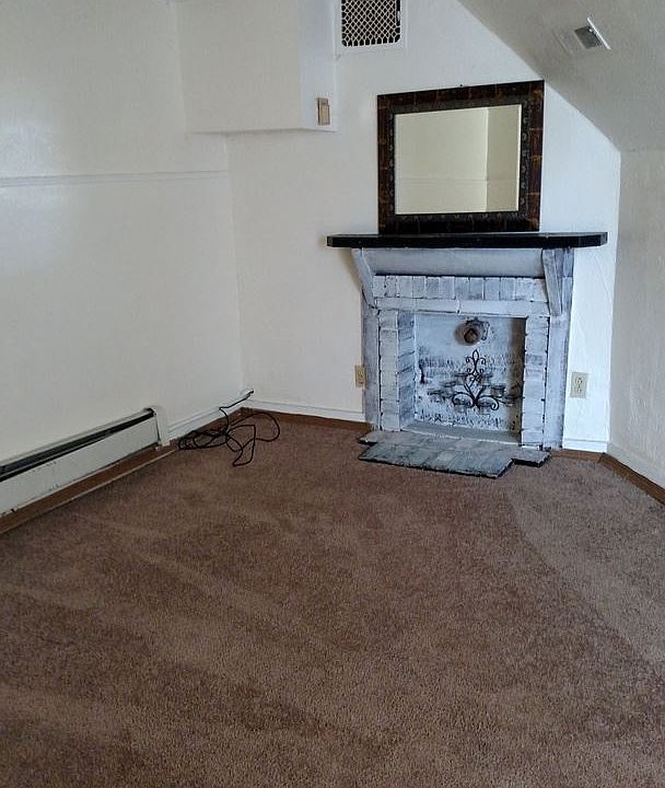 2nd image of 803 E Kiowa St APT 5