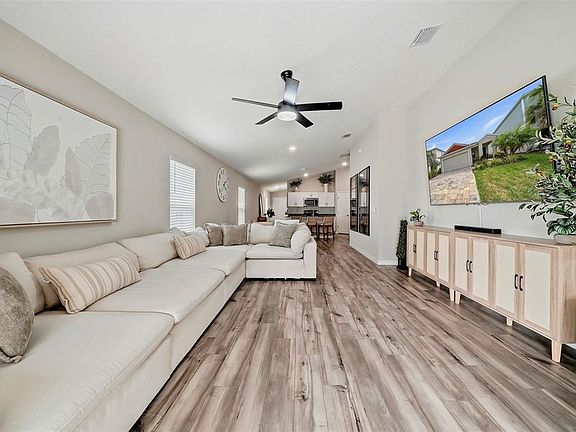 5th image of 5560 Summer Sunset Dr