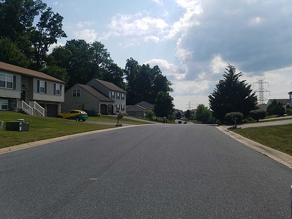 5th image of 50 E Brookfield Dr #L-0087