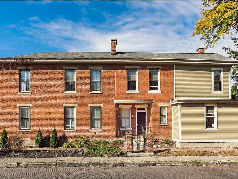 254 E Sycamore St — Photo 4