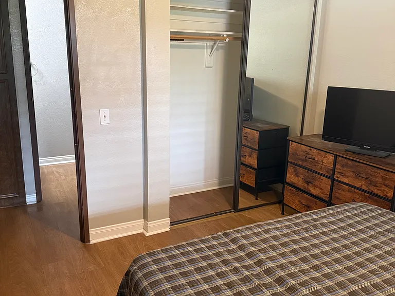 2809 N Los Felices Cir E #G111 — Photo 6