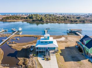 261 Waterway Dr, Sneads Ferry, NC 28460