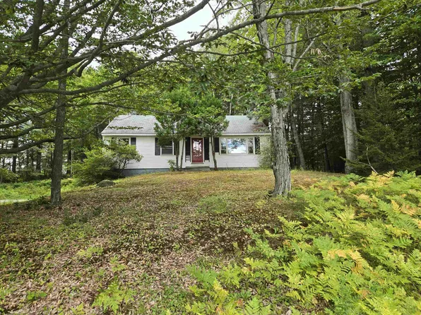 32 Homan Lane, New London, NH 03257