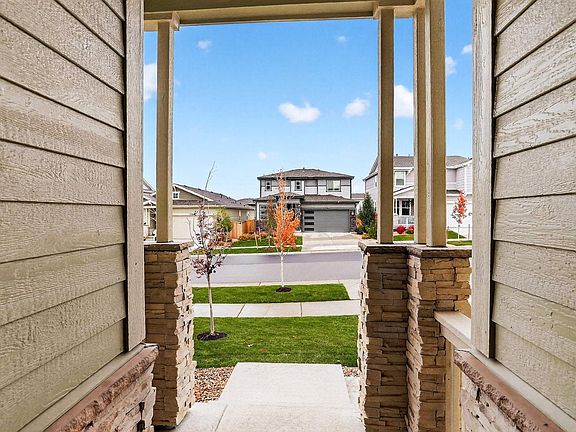4th image of 17396 Hop Clover Ave