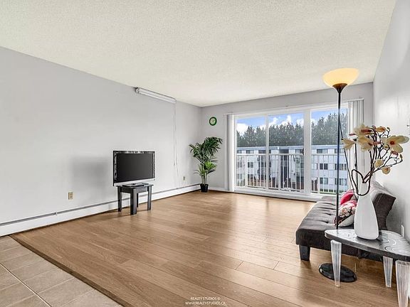 2nd image of 7260 Lindsay Rd #305