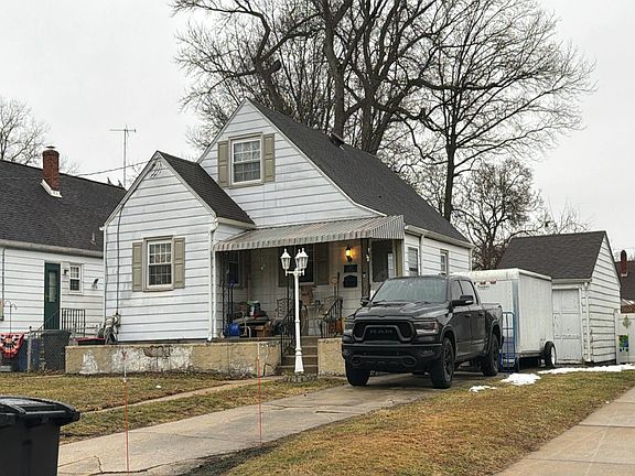 2nd image of 323 Sylvan Ave