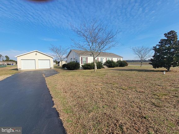 2nd image of 12134 Country Dr