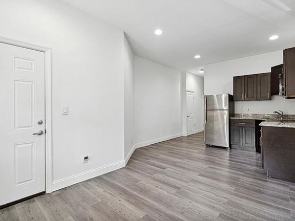 4th image of 3326 N 17th St #1