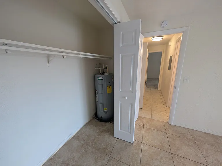 2609 N Oleander Ave #17 — Photo 15