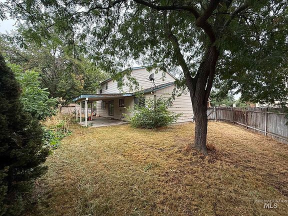 5th image of 12082 W Edna St