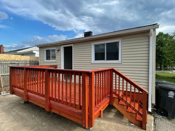 6900 Freeport St, Hyattsville, MD 20784