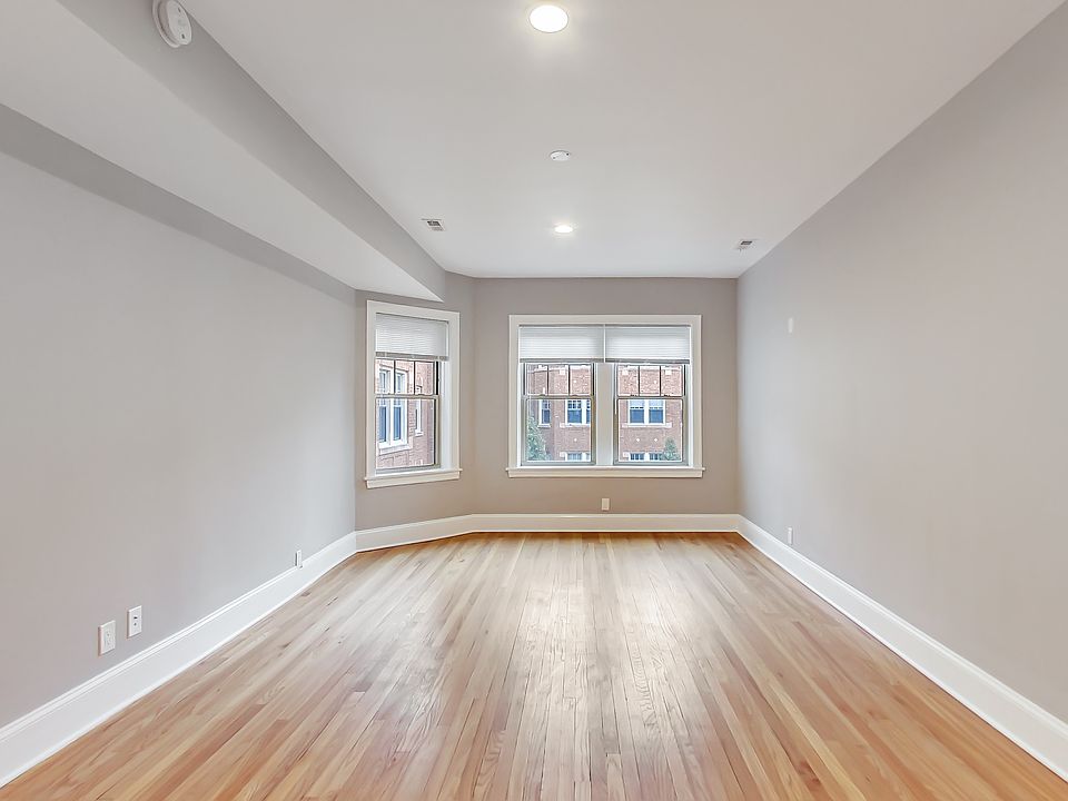 1st image of 948 Pleasant St APT 1J