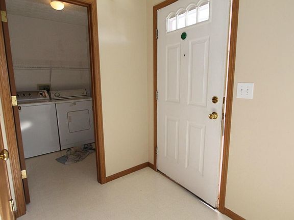 2nd image of 3239 Bellowind Dr