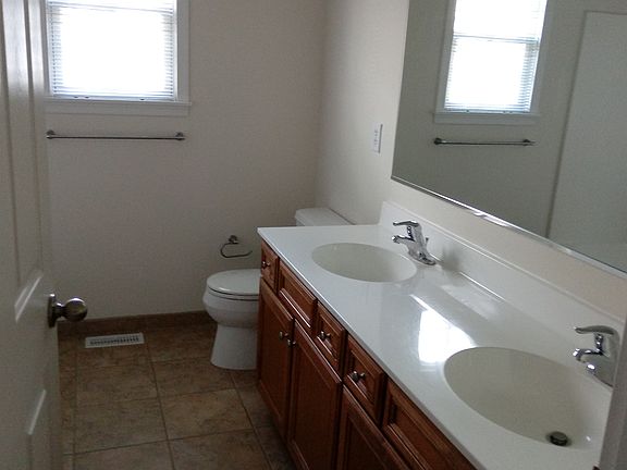 4th image of 5537 Simpson Ave #1ST