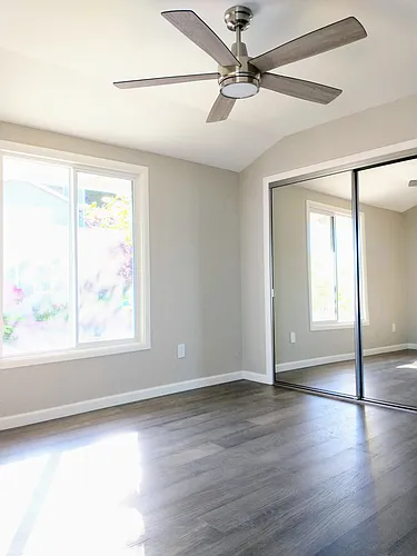 Hillcrest Rd Photo 1