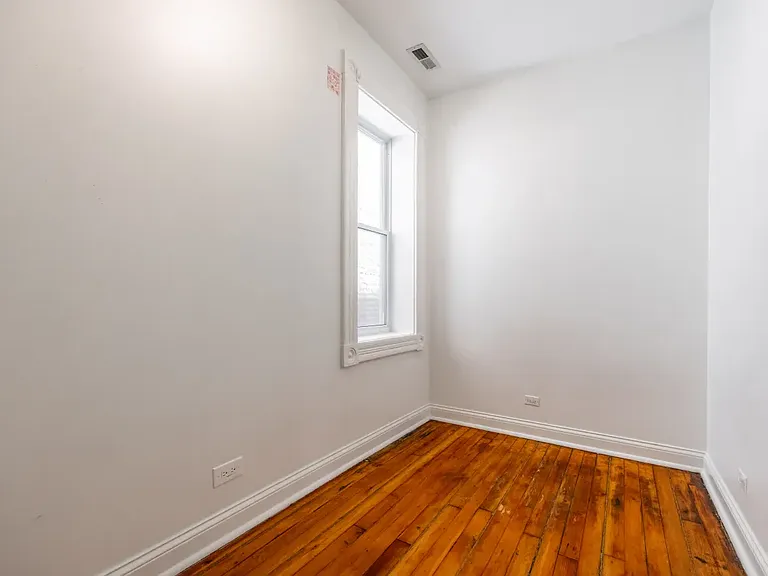 1840 S Loomis St #2 — Photo 8