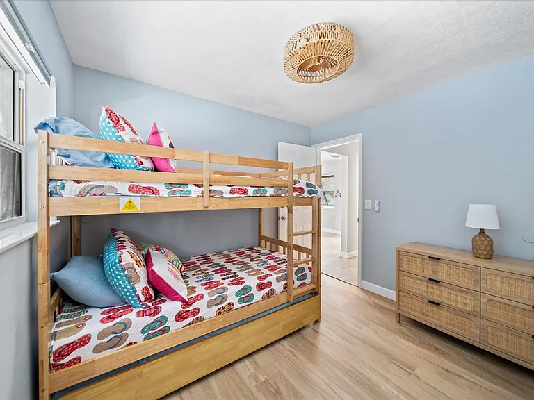120 Flamingo Dr #1 — Photo 12