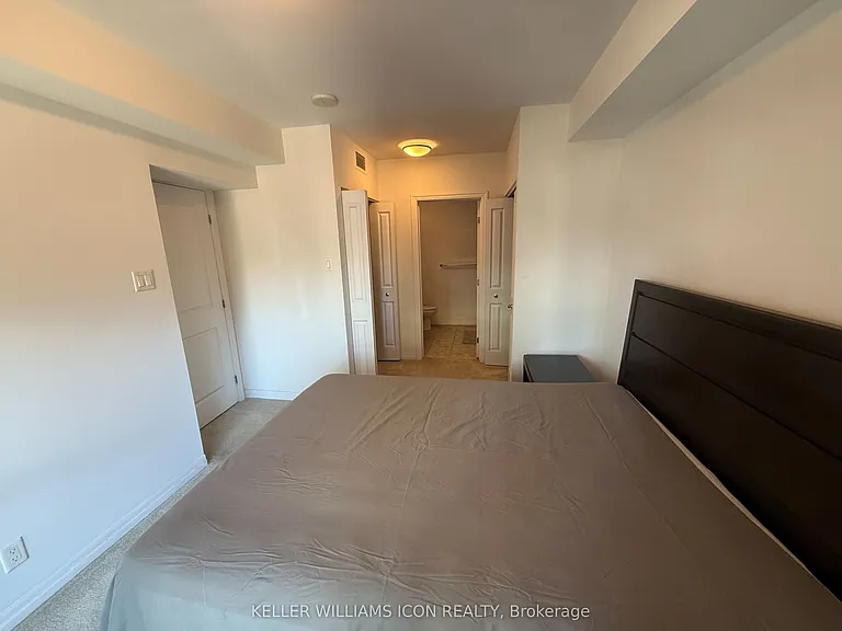 242 Rideau St #1202 — Photo 11