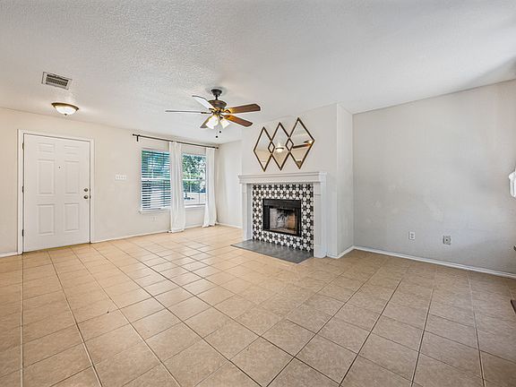 2nd image of 709 Black Isle Dr