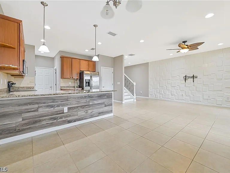3755 Tilbor Cir — Photo 9