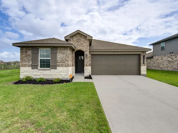 403 Rain Water Ln, Baytown, TX 77523