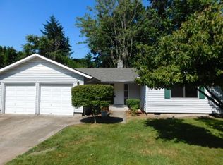 945 Edina Ln NE, Salem, OR 97301
