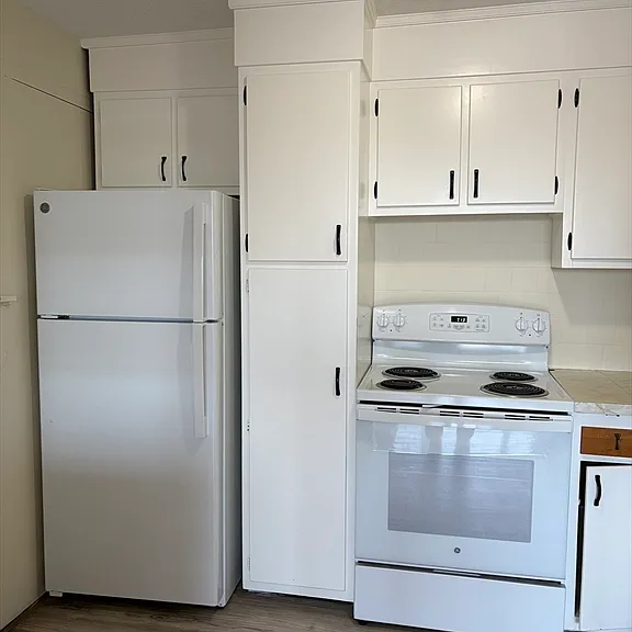 685 Moody St #11 — Photo 1