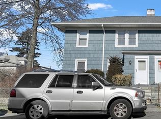 16 Sycamore Ave, New Rochelle, NY 10801