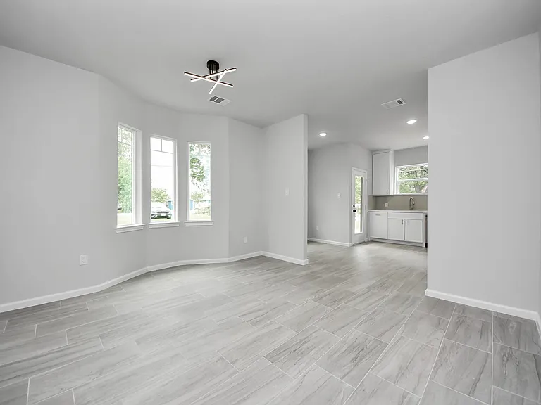 303 S Utah St — Photo 10