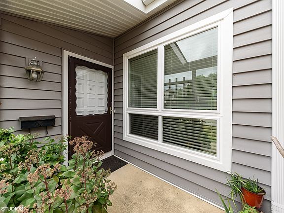 2nd image of 470 Harmony Dr