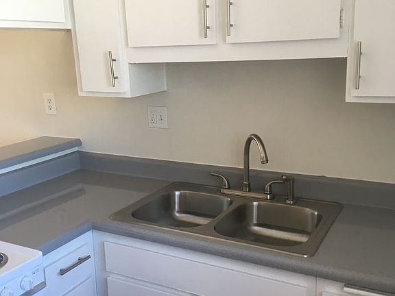 2nd image of 25016 Walnut St APT 28