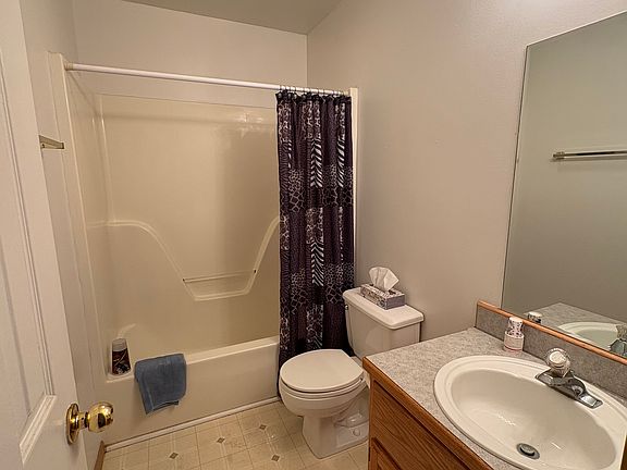 4th image of 725-727 S Pinhook Dr #725