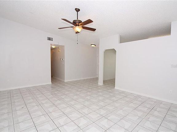 4th image of 2652 Whisper Lakes Club Cir