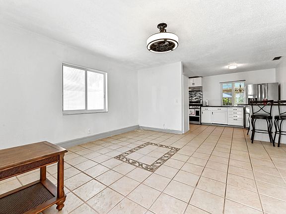 5th image of 5574 Lake Geneva Drive