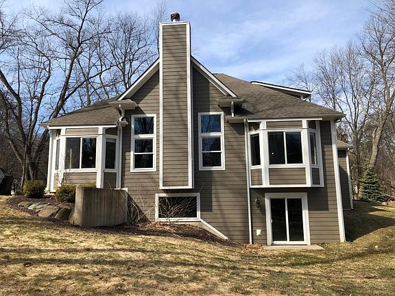 2nd image of 6729 Muirfield Ct SE