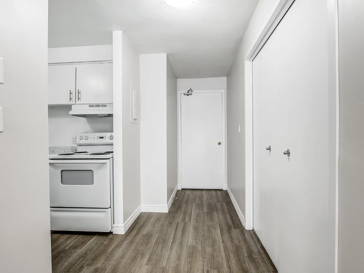 Perry Manor Residences — Photo 1